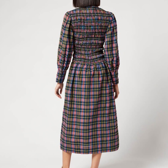 Sold! Gianni seersucker plaid smocked dress - Picture 3 of 16